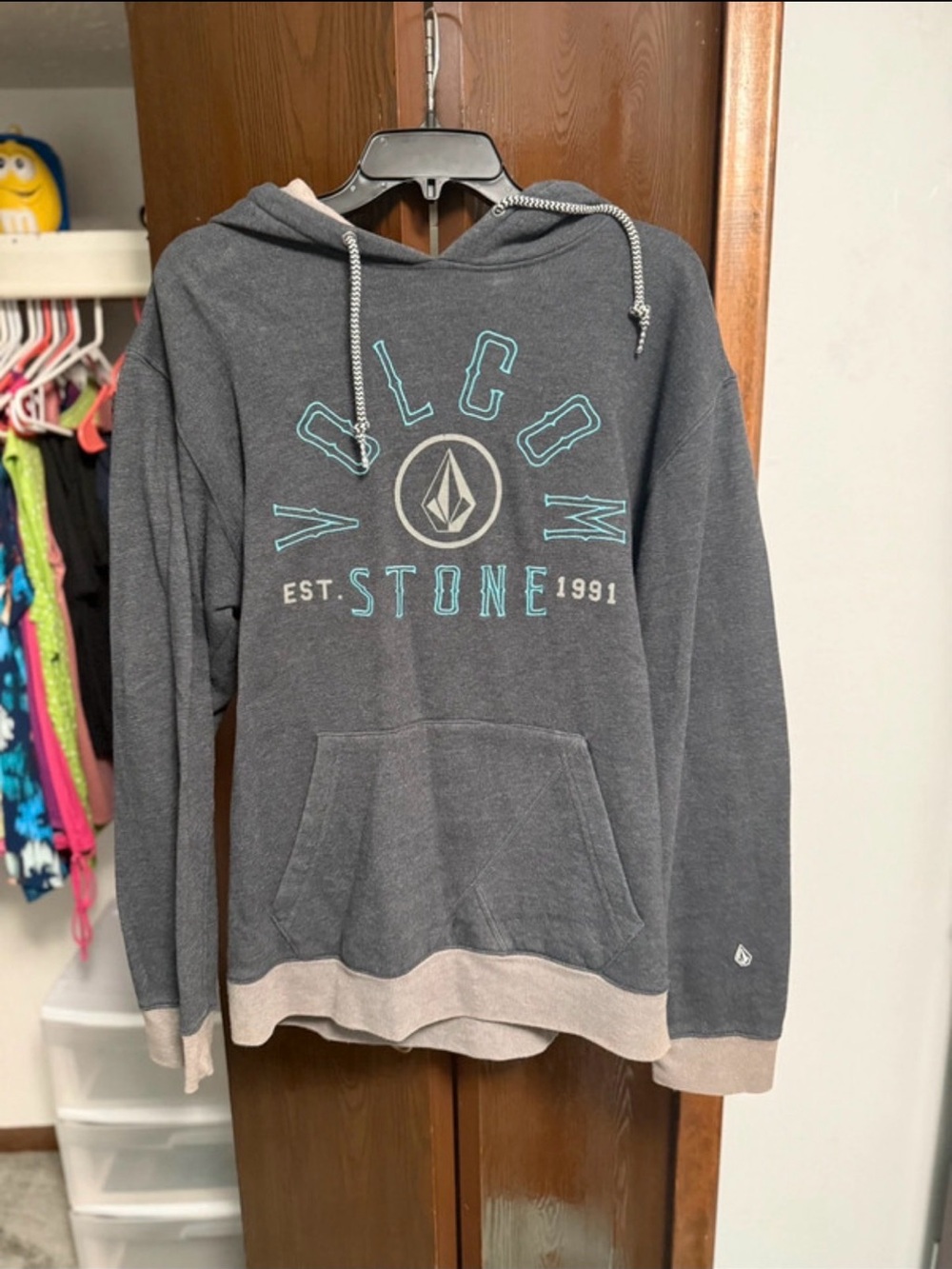 Volcom Men's Charcoal Gray Zip Pullover Hoodie with Teal Logo